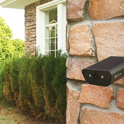 Ezviz CS-EB5 8MP Solar-powered Security Camera Ezviz CS-EB5 8MP Solar-powered Security Camera